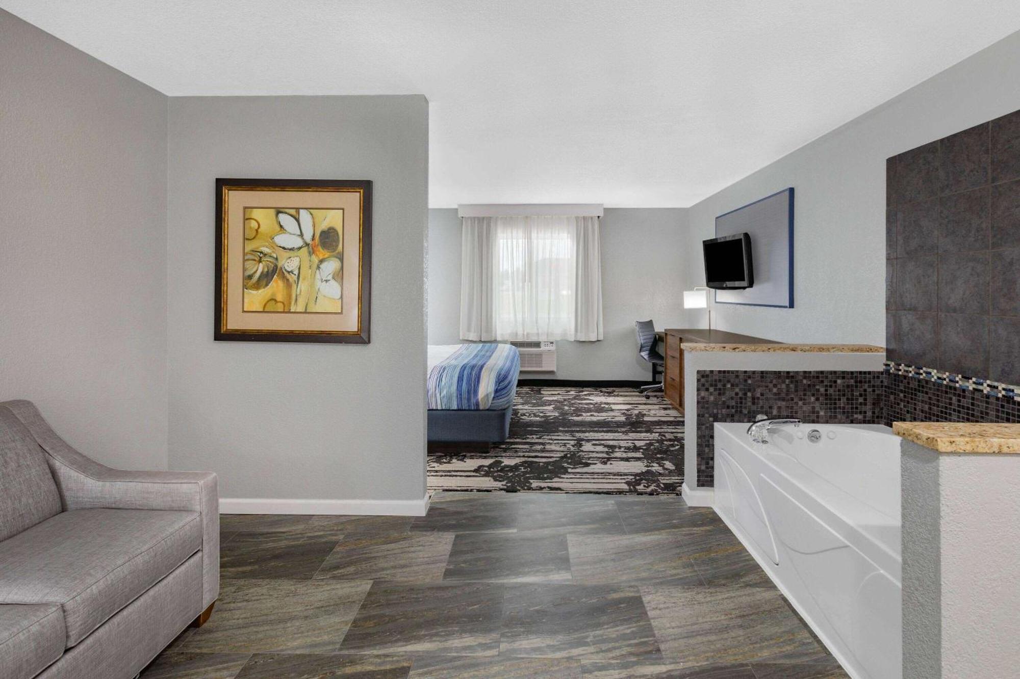 Americinn By Wyndham Pella Kültér fotó